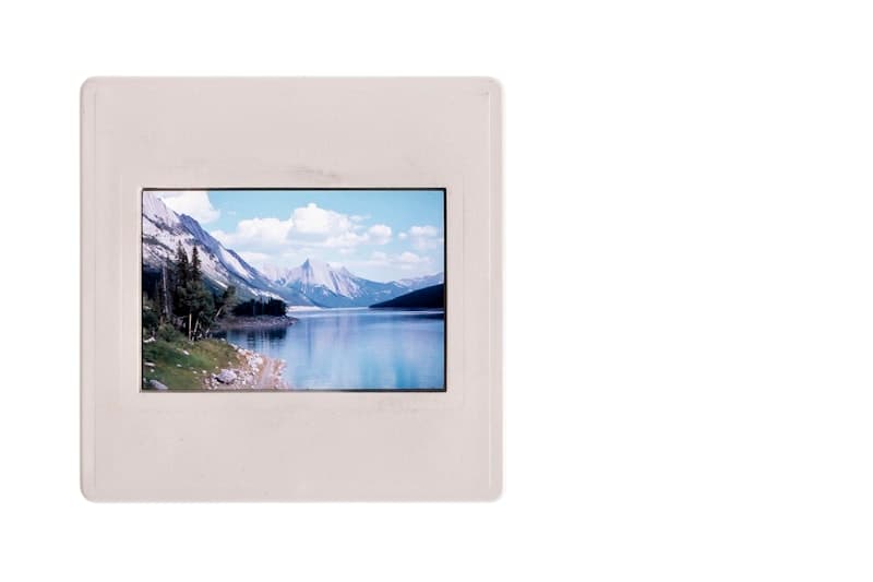 15.6" / 17.3" Slim Digital Photo Frame