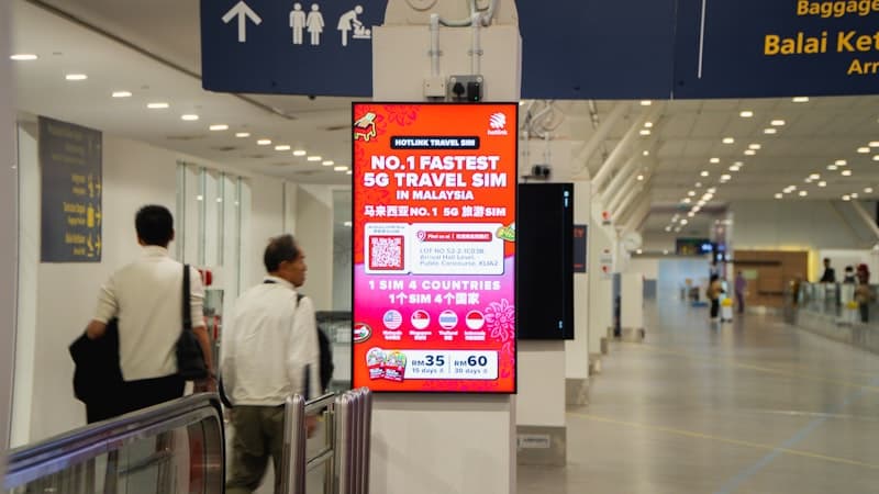 Outdoor Advertising Player (32"–85")